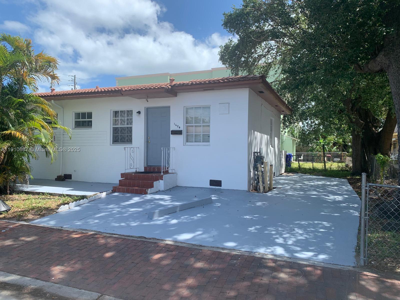 See details / 1748 sq. ft. $ 2025-11-08 0 Photo