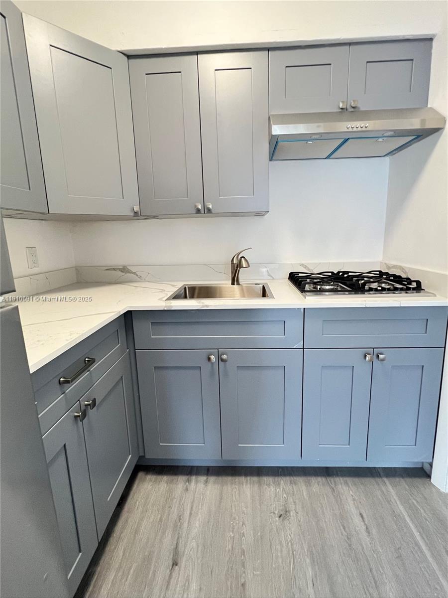 See details / sq. ft. $ 2025-11-08 0 Photo