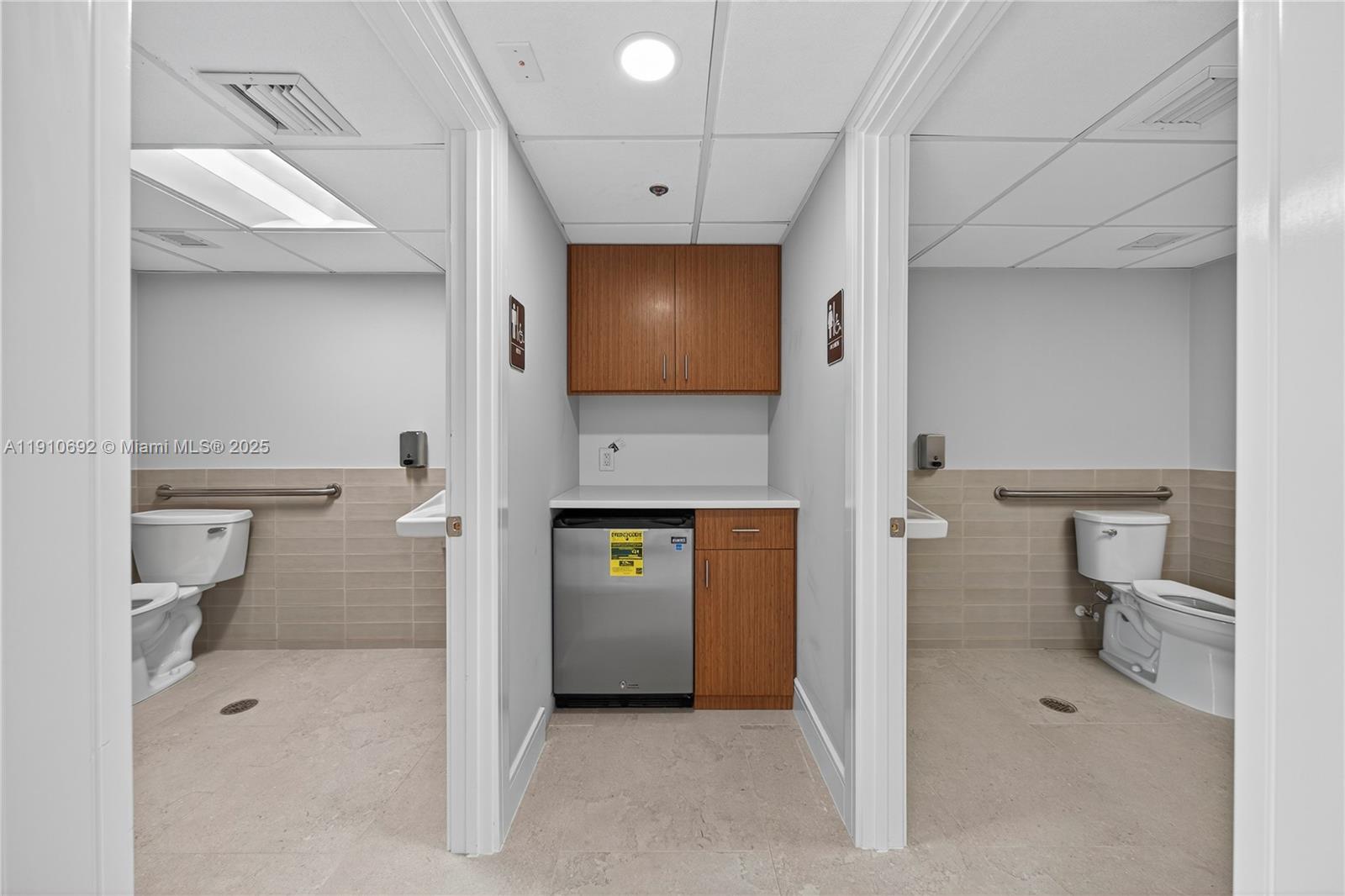 Подробнее / кв.футов $ 2025-11-08 0 Фото