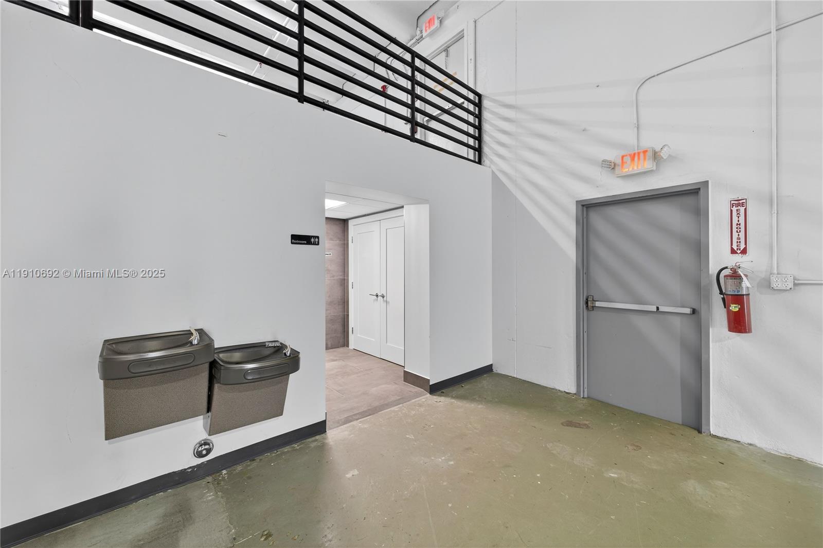 Подробнее / кв.футов $ 2025-11-08 0 Фото