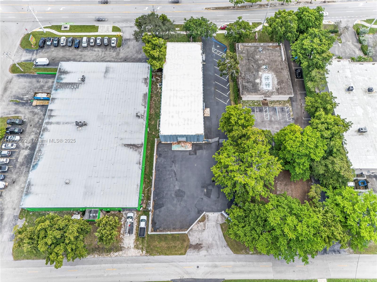 Подробнее / кв.футов $ 2025-11-08 0 Фото