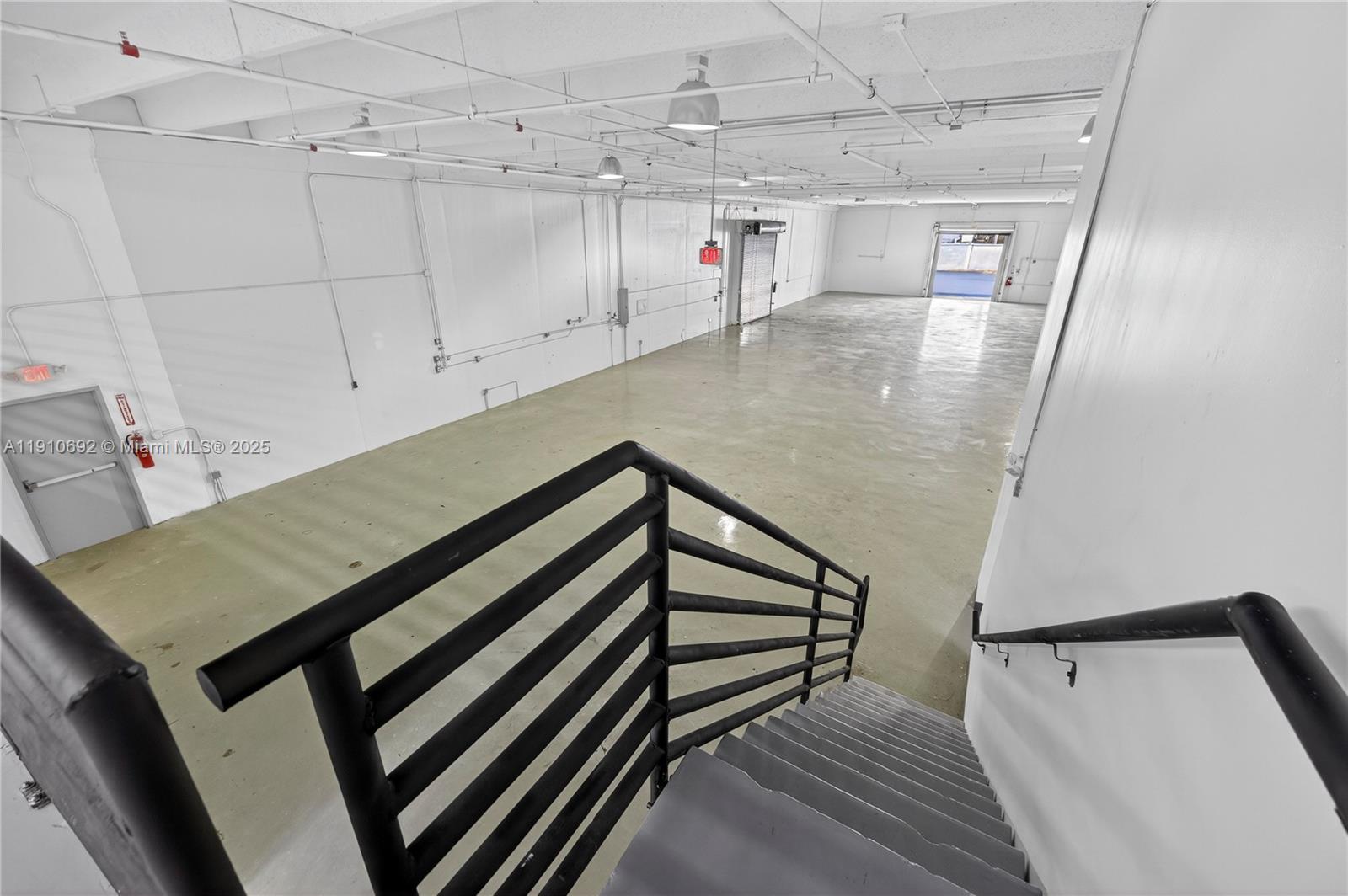 Подробнее / кв.футов $ 2025-11-08 0 Фото