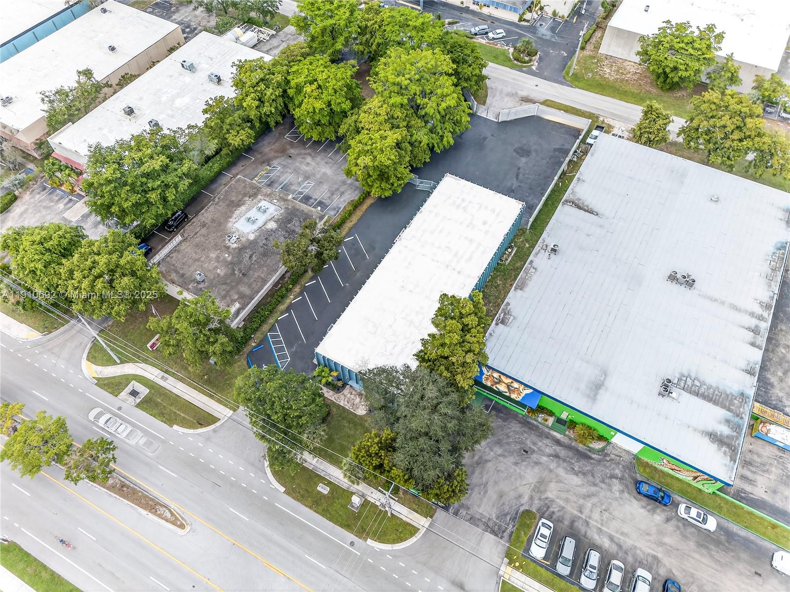 Подробнее / кв.футов $ 2025-11-08 0 Фото