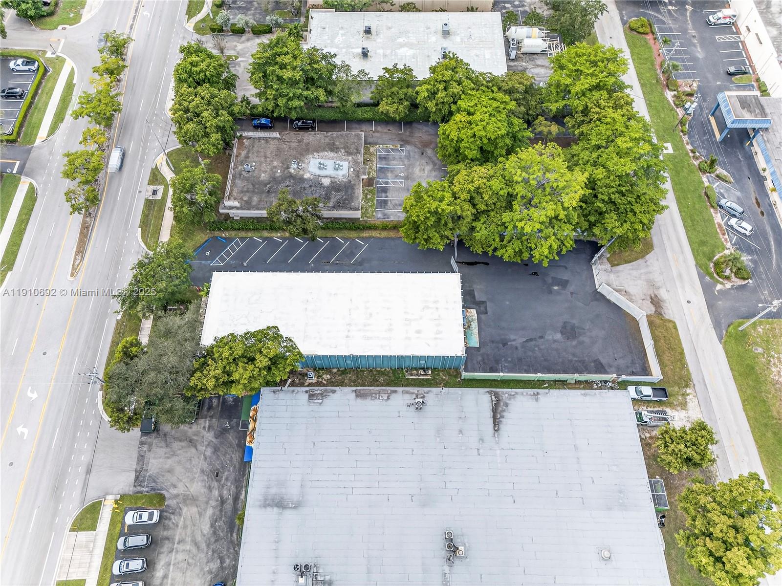 Подробнее / кв.футов $ 2025-11-08 0 Фото