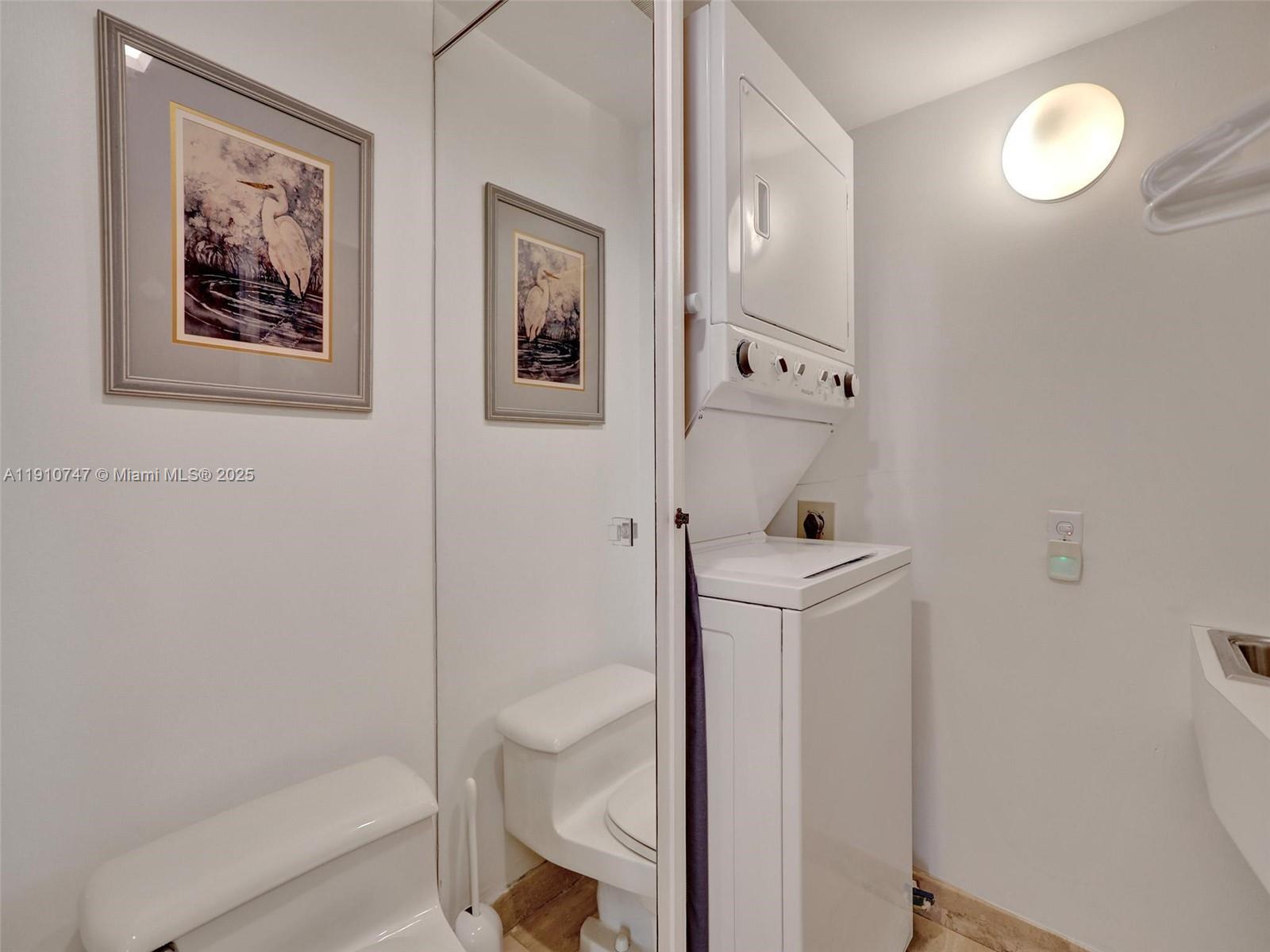 See details 2103 3 / 3 1840 sq. ft. $ 2025-11-08 0 Photo