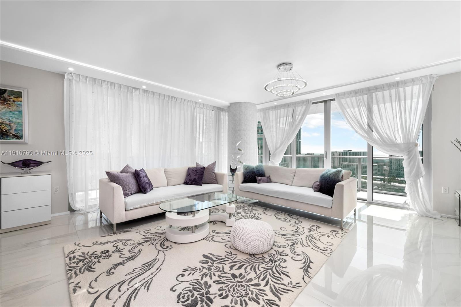 5-1908 2 / 3 1892 кв.футов $ 2025-11-08 0 Фото