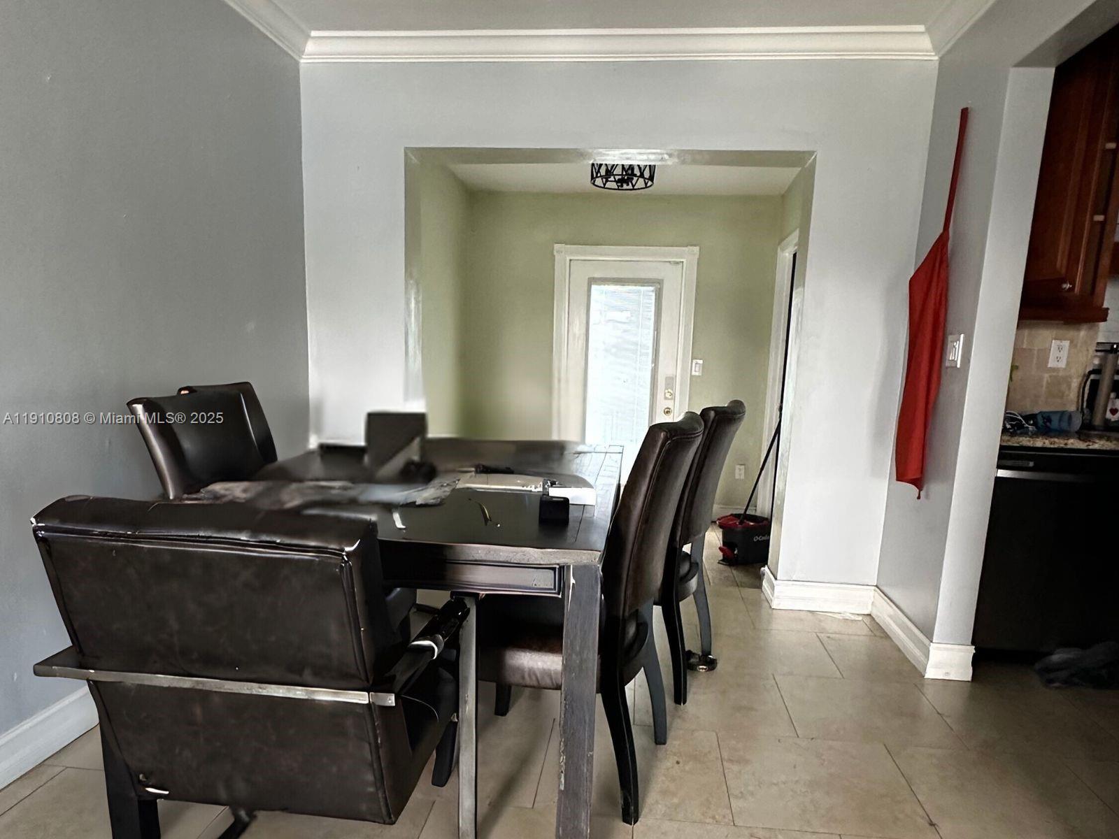 6390 2 / 1 1139 sq. ft. $ 2025-11-20 0 foto