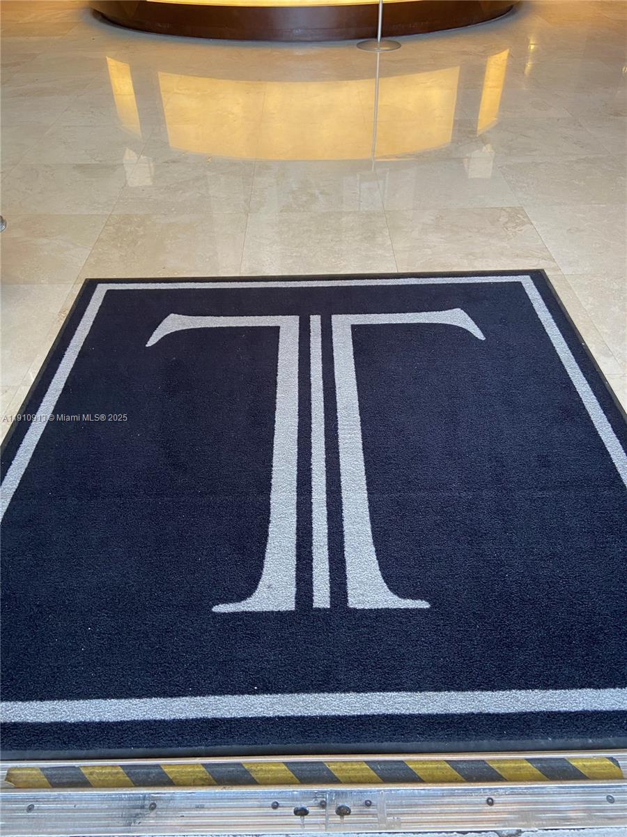 3007 2 / 3 2106 sq. ft. $ 2025-11-09 0 foto