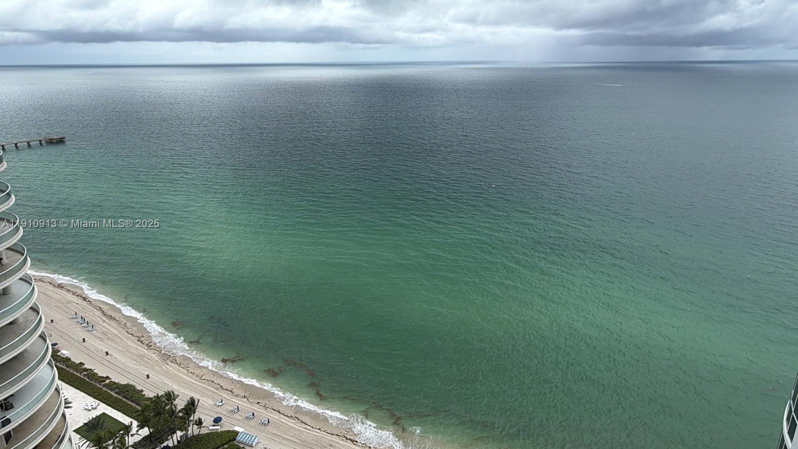 3007 2 / 3 2106 sq. ft. $ 2025-11-09 0 foto