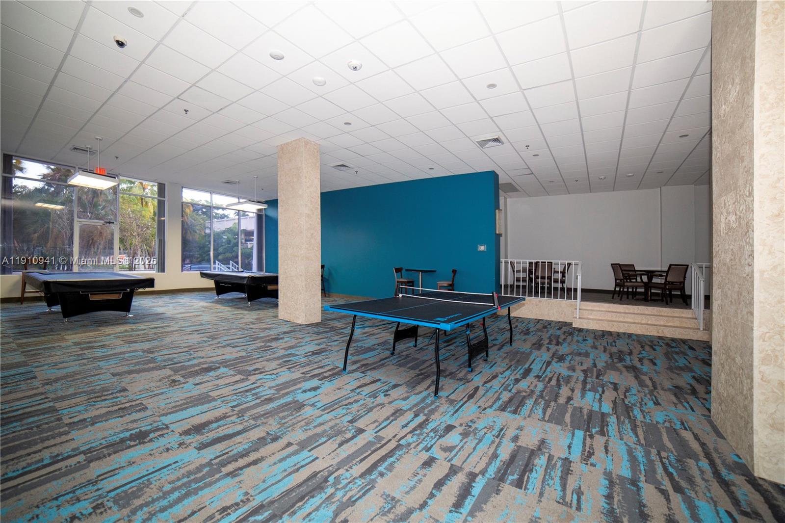 Подробнее 325 2 / 2 1357 кв.футов $ 2025-11-09 0 Фото