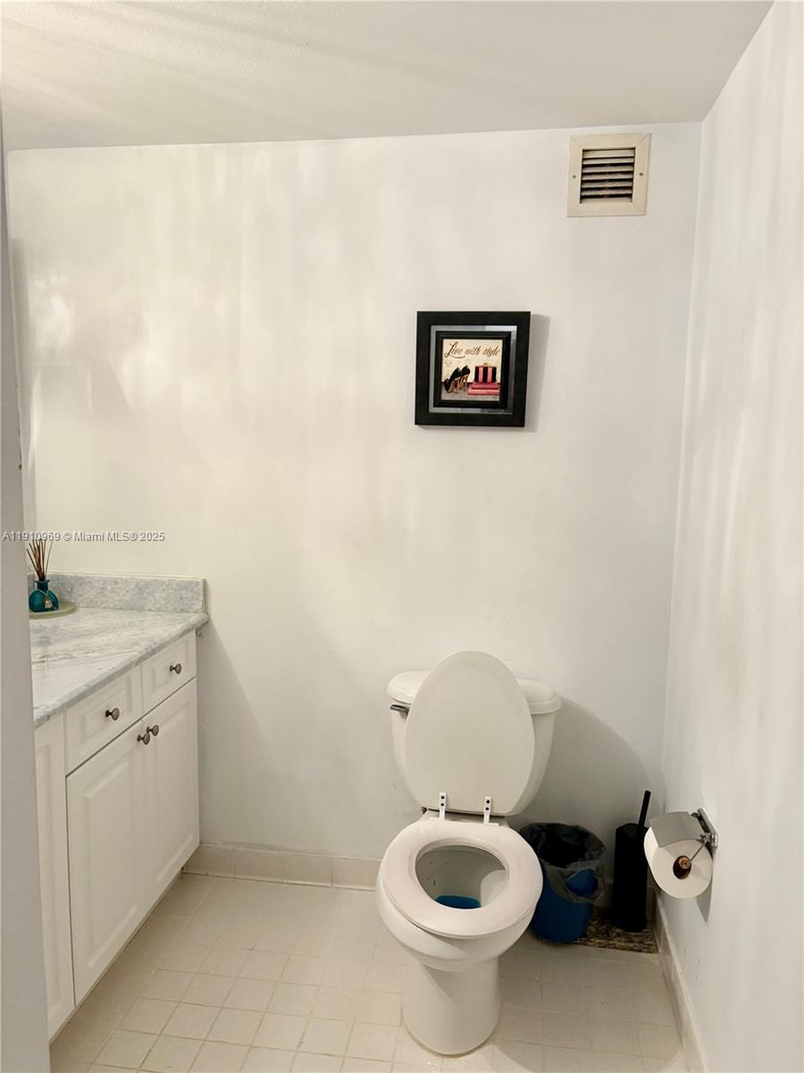 Photo of 500 Three Islands Blvd  #719, Hallandale Beach, Florida, 33009 - 