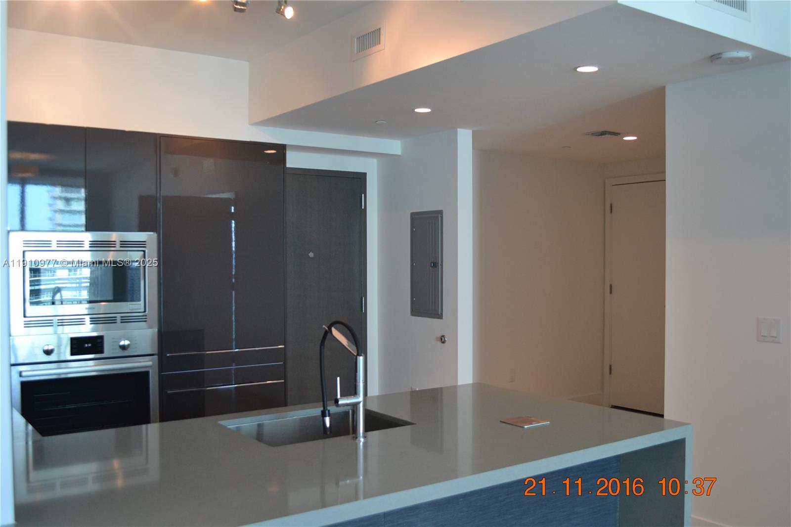 Photo of 1080 Brickell Ave #2003, Miami, Florida, 33131 - KITCHEN + DEN