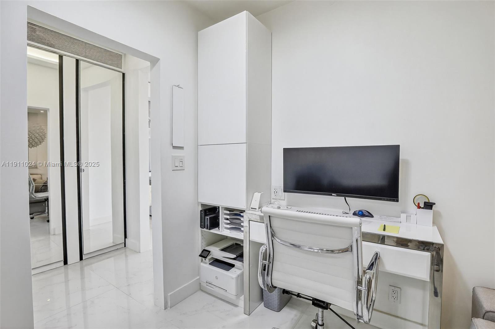 Photo of 20335 Country Club Dr #PH4, Aventura, Florida, 33180 -