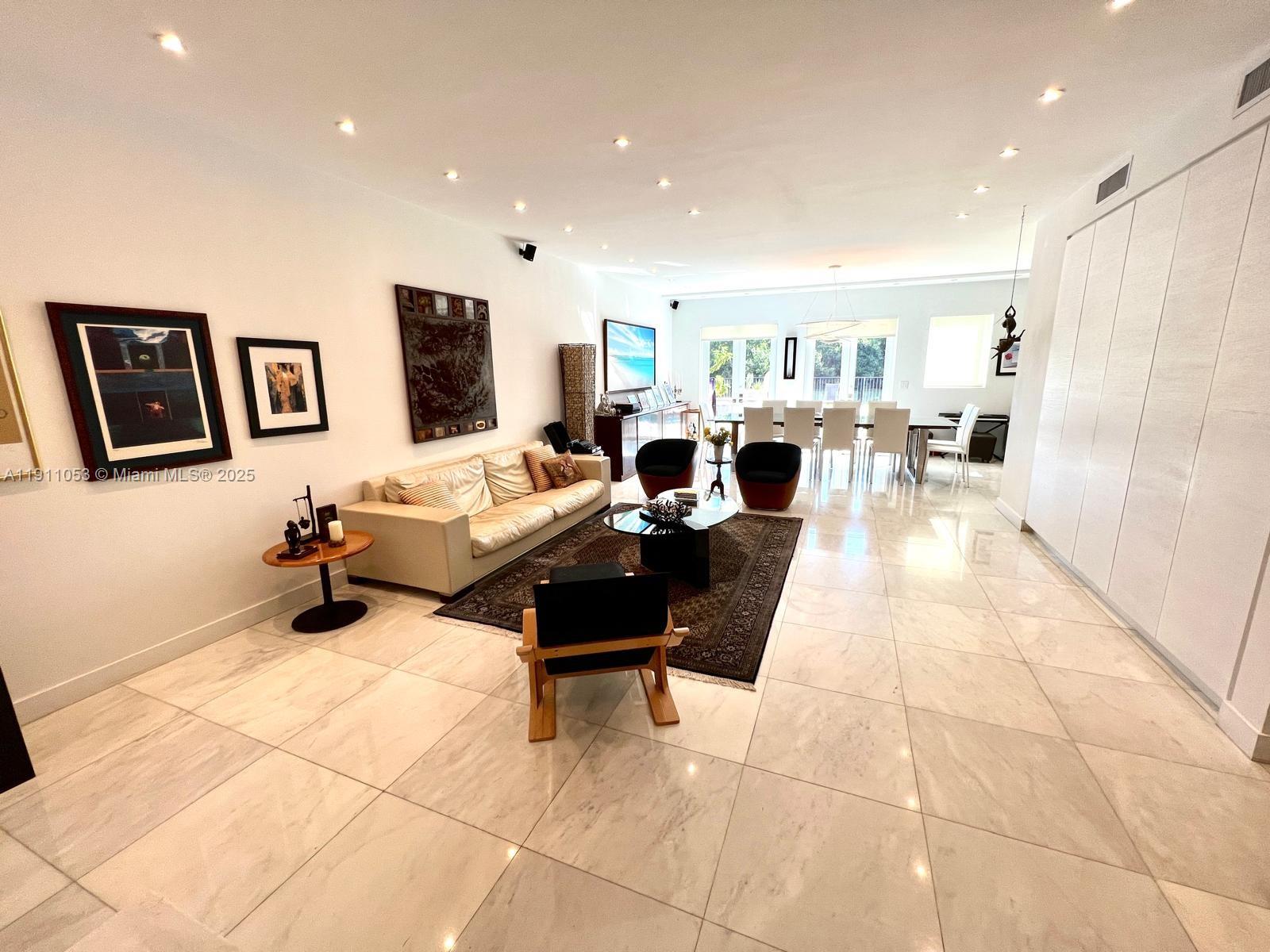 Photo of 20825 32nd Pl (20825), Aventura, Florida, 33180 -