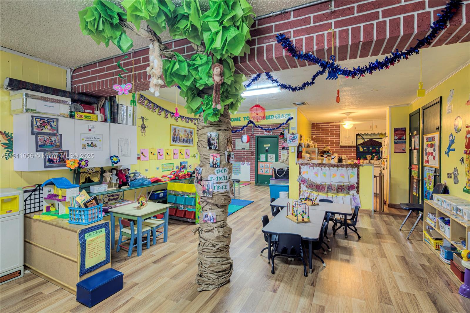 Ver detalles / sq. ft. $ 2025-11-09 0 foto