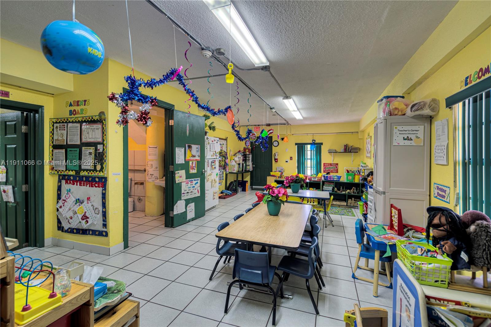 Ver detalles / sq. ft. $ 2025-11-09 0 foto