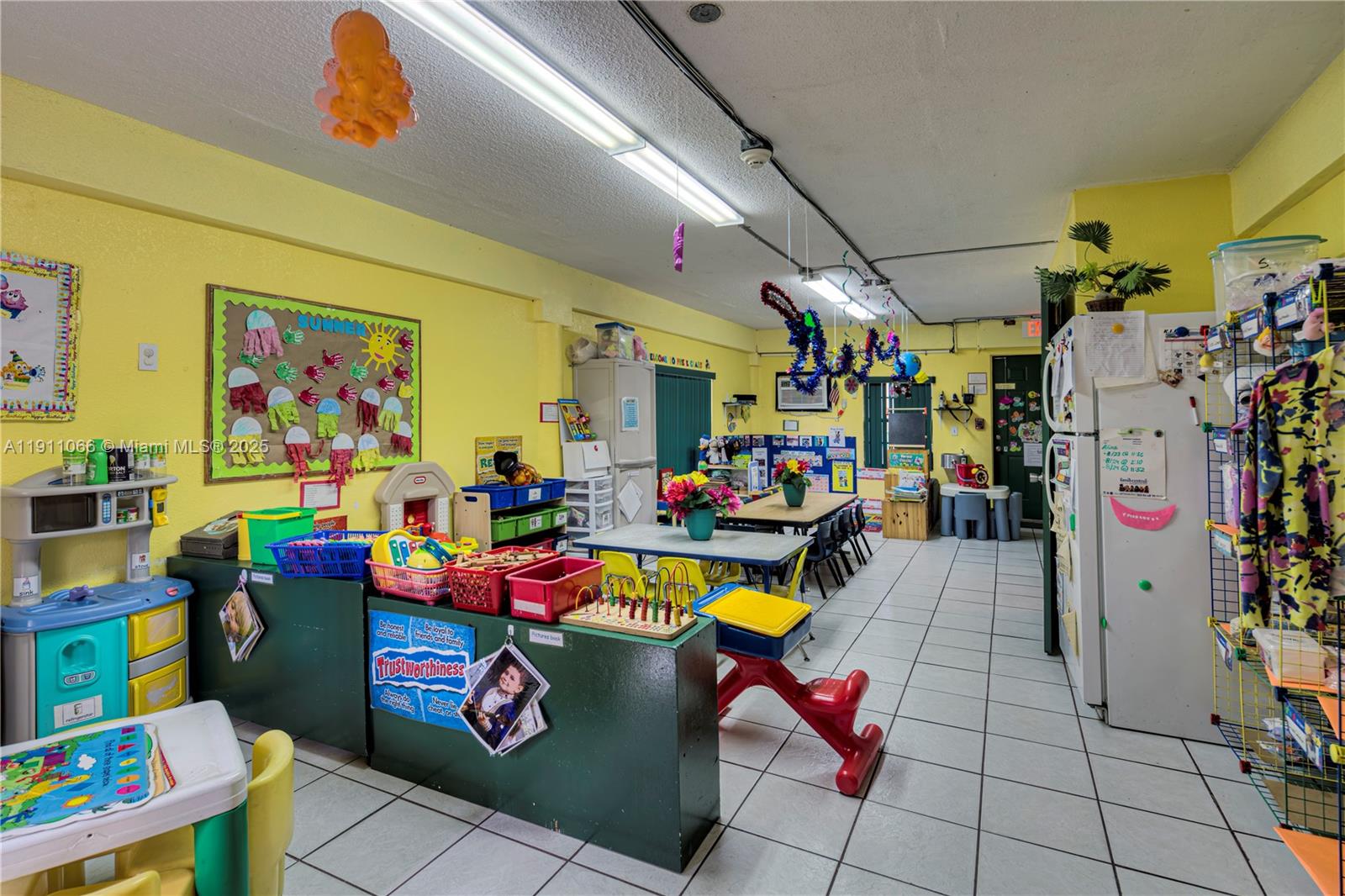 Ver detalles / sq. ft. $ 2025-11-09 0 foto