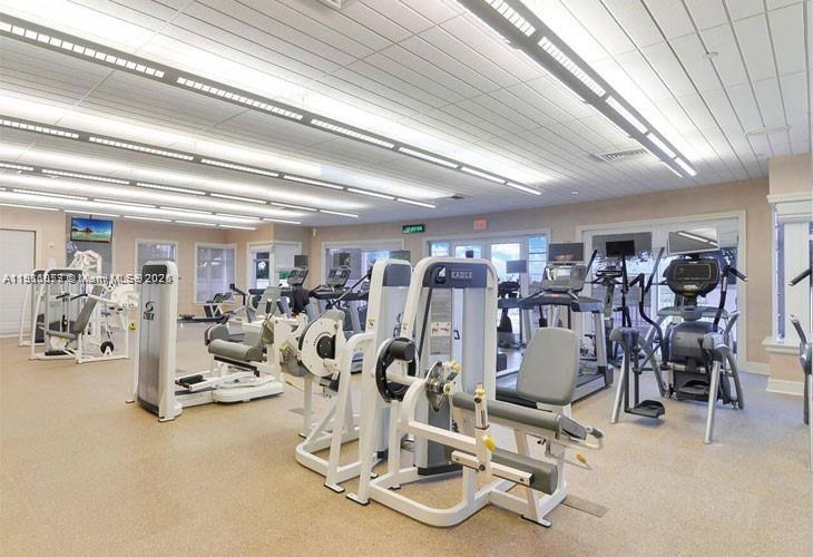 614 1 / 1 900 sq. ft. $ 2025-11-10 0 Photo