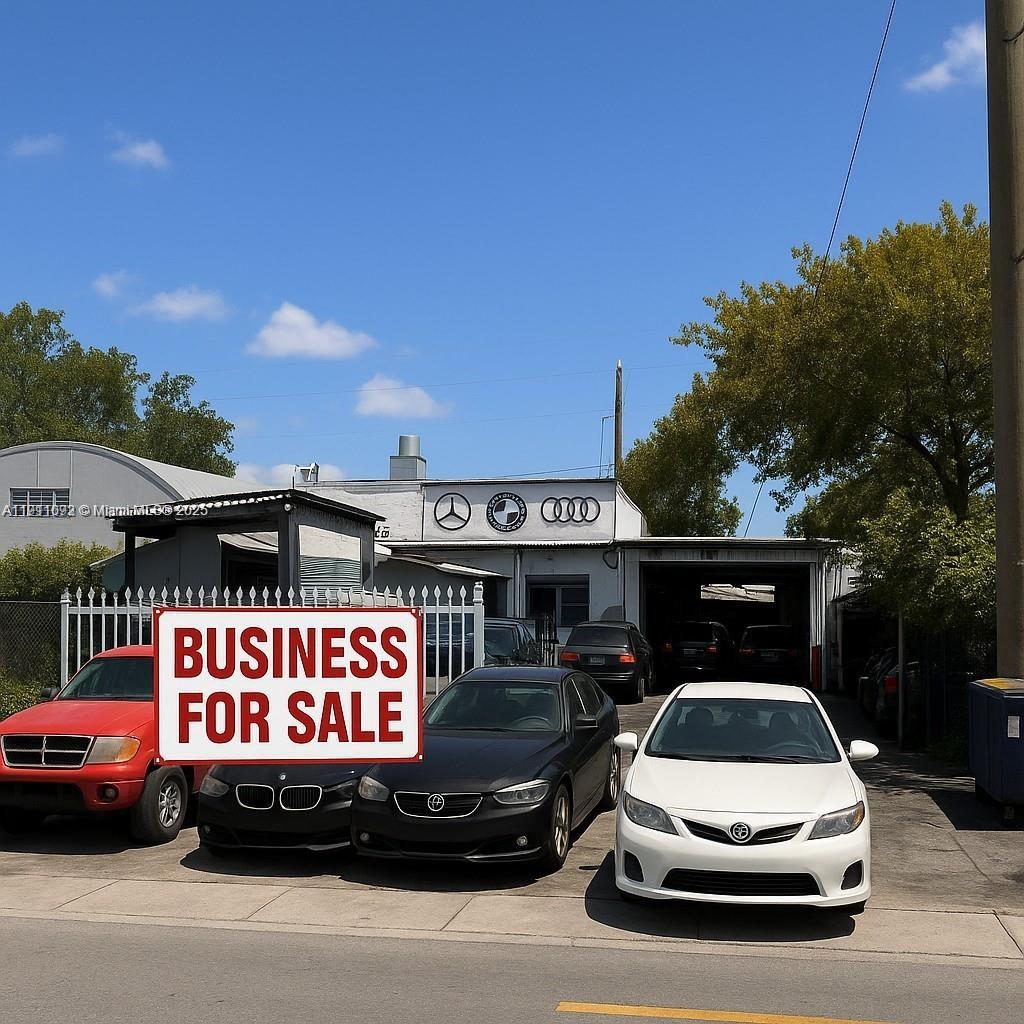   /   sq. ft. $ 2025-11-10 0 foto