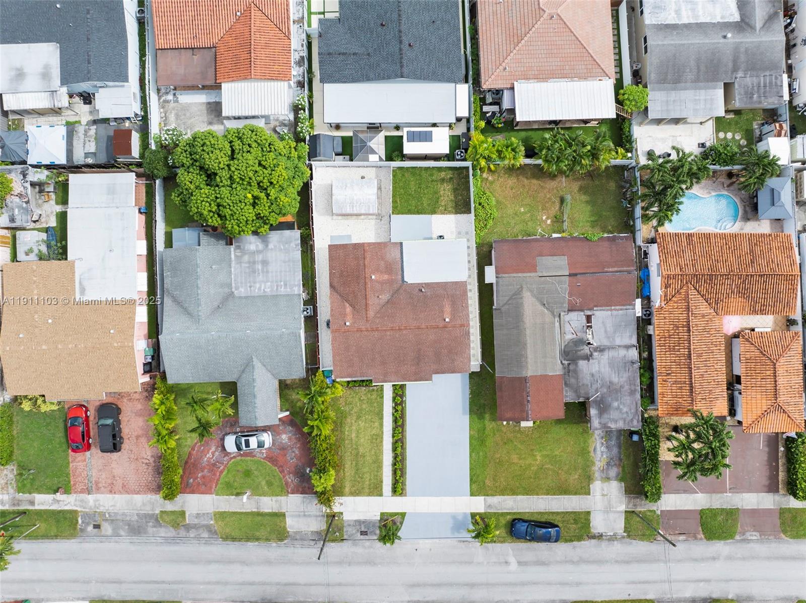   /  1215 кв.футов $ 2025-11-10 0 Фото