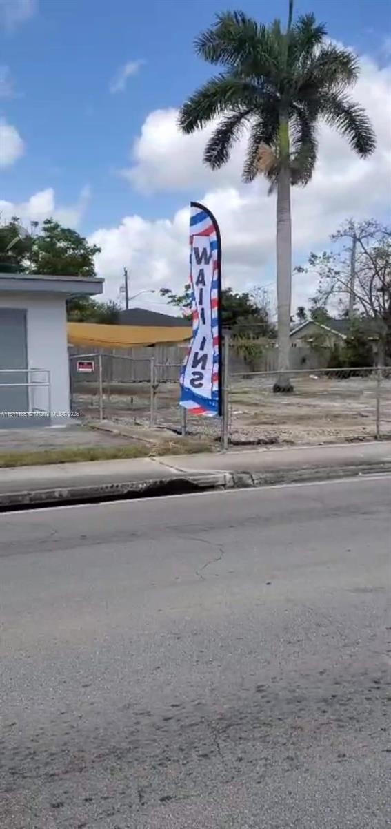 See details / sq. ft. $ 2025-11-10 0 Photo