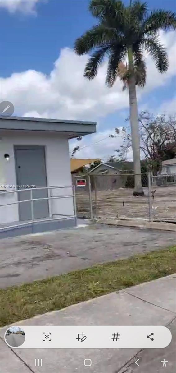 See details / sq. ft. $ 2025-11-10 0 Photo