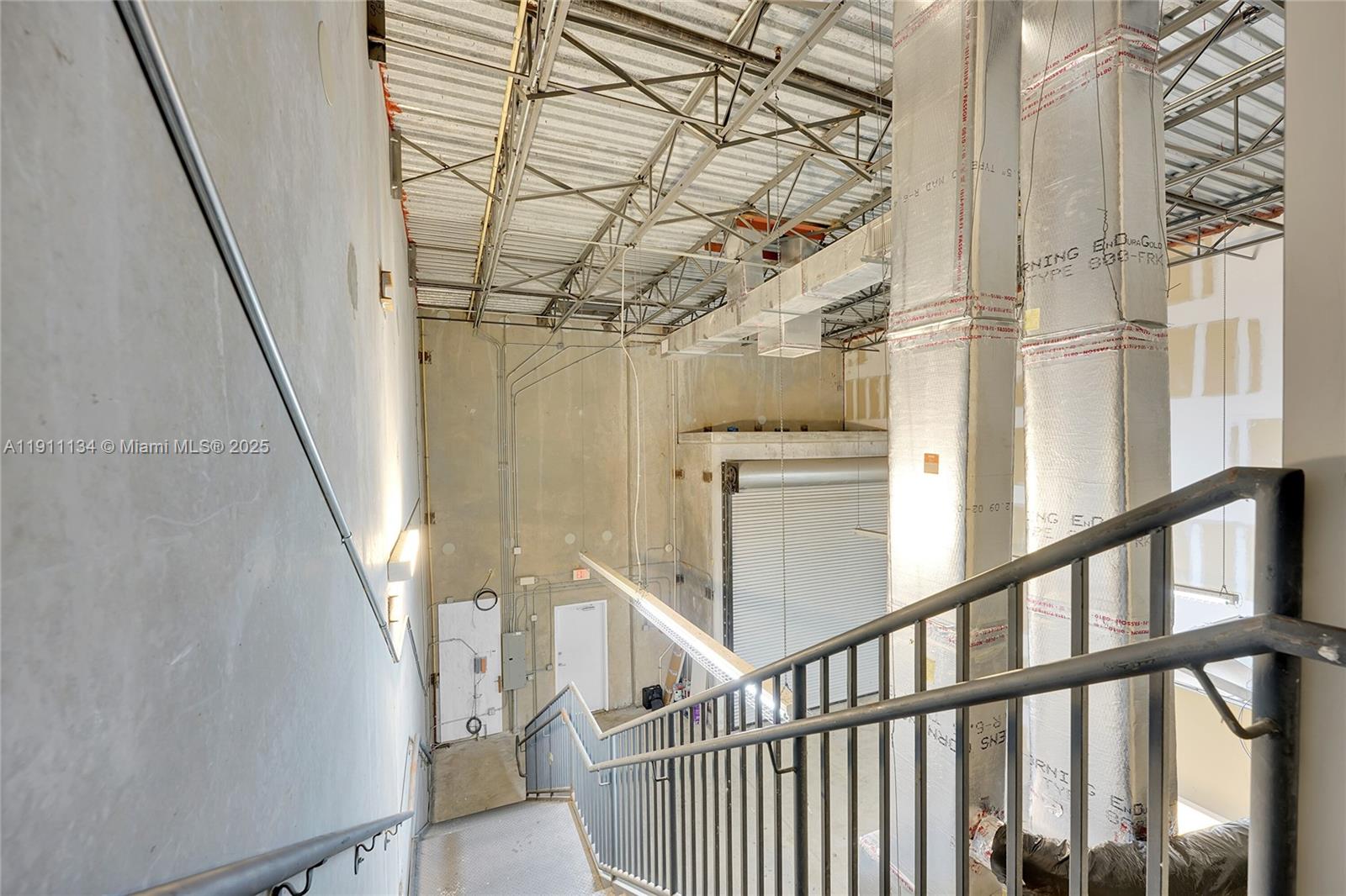 105  /   sq. ft. $ 2025-11-10 0 Photo