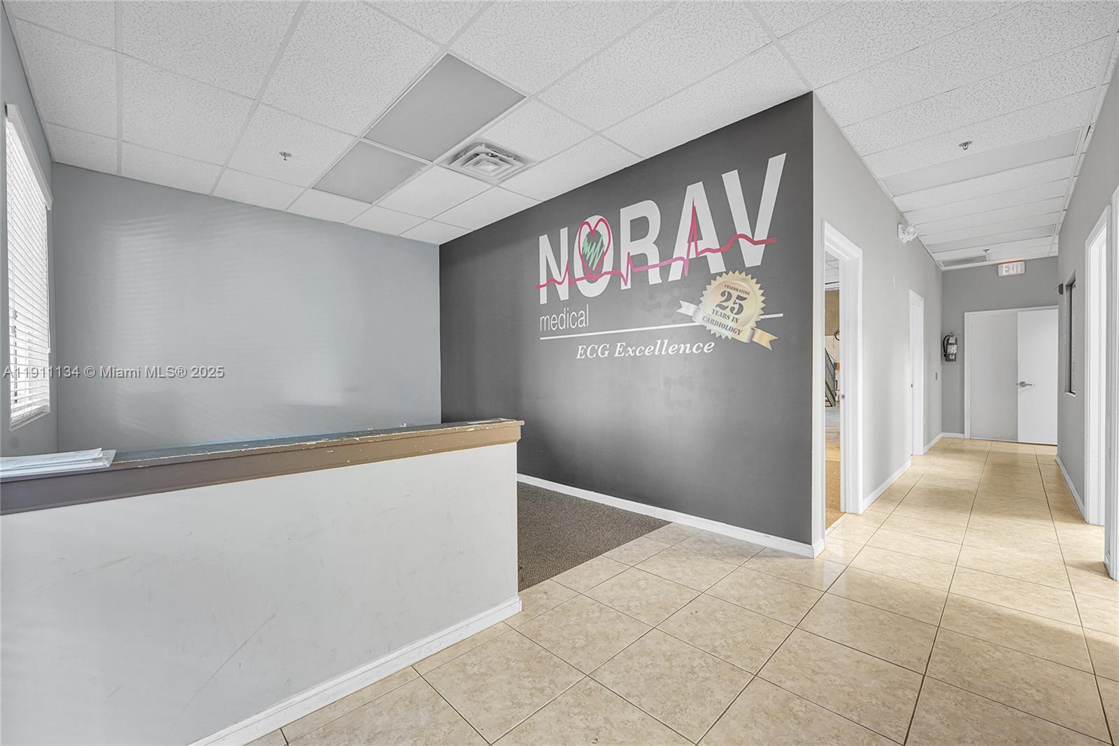 105  /   sq. ft. $ 2025-11-10 0 Photo