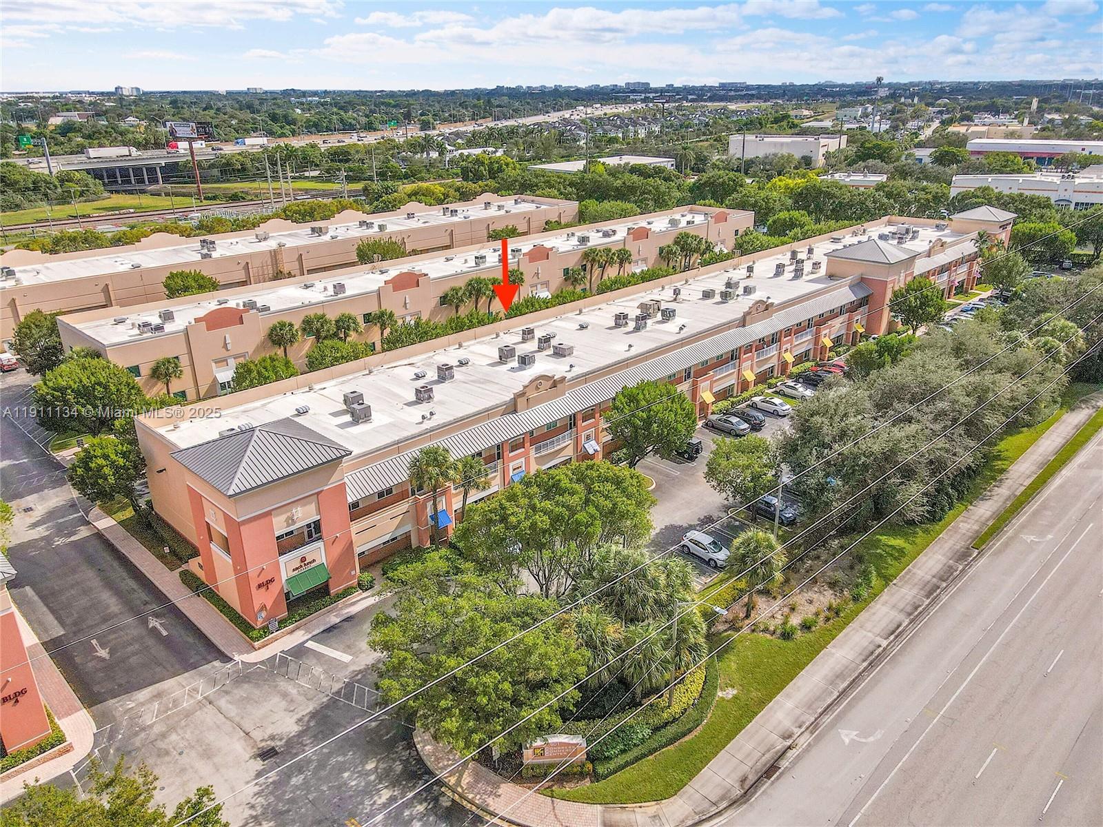 105  /   sq. ft. $ 2025-11-10 0 Photo