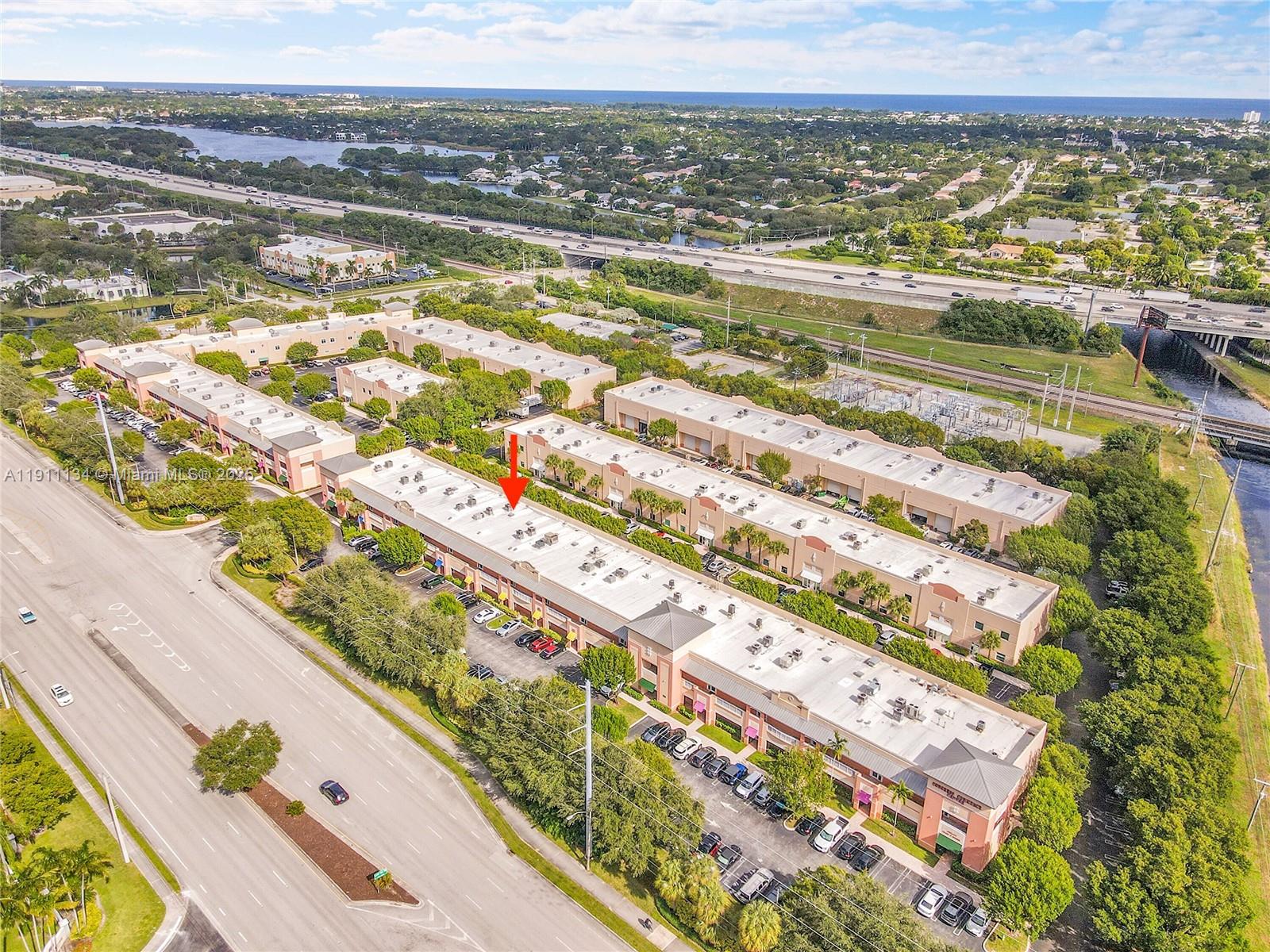 105  /   sq. ft. $ 2025-11-10 0 Photo