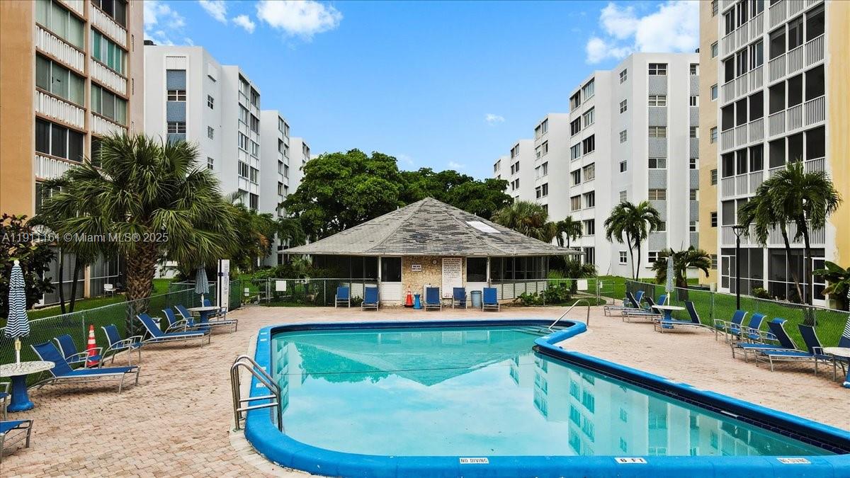 Photo of 319 14th Ave  #201, Hallandale Beach, Florida, 33009 - 