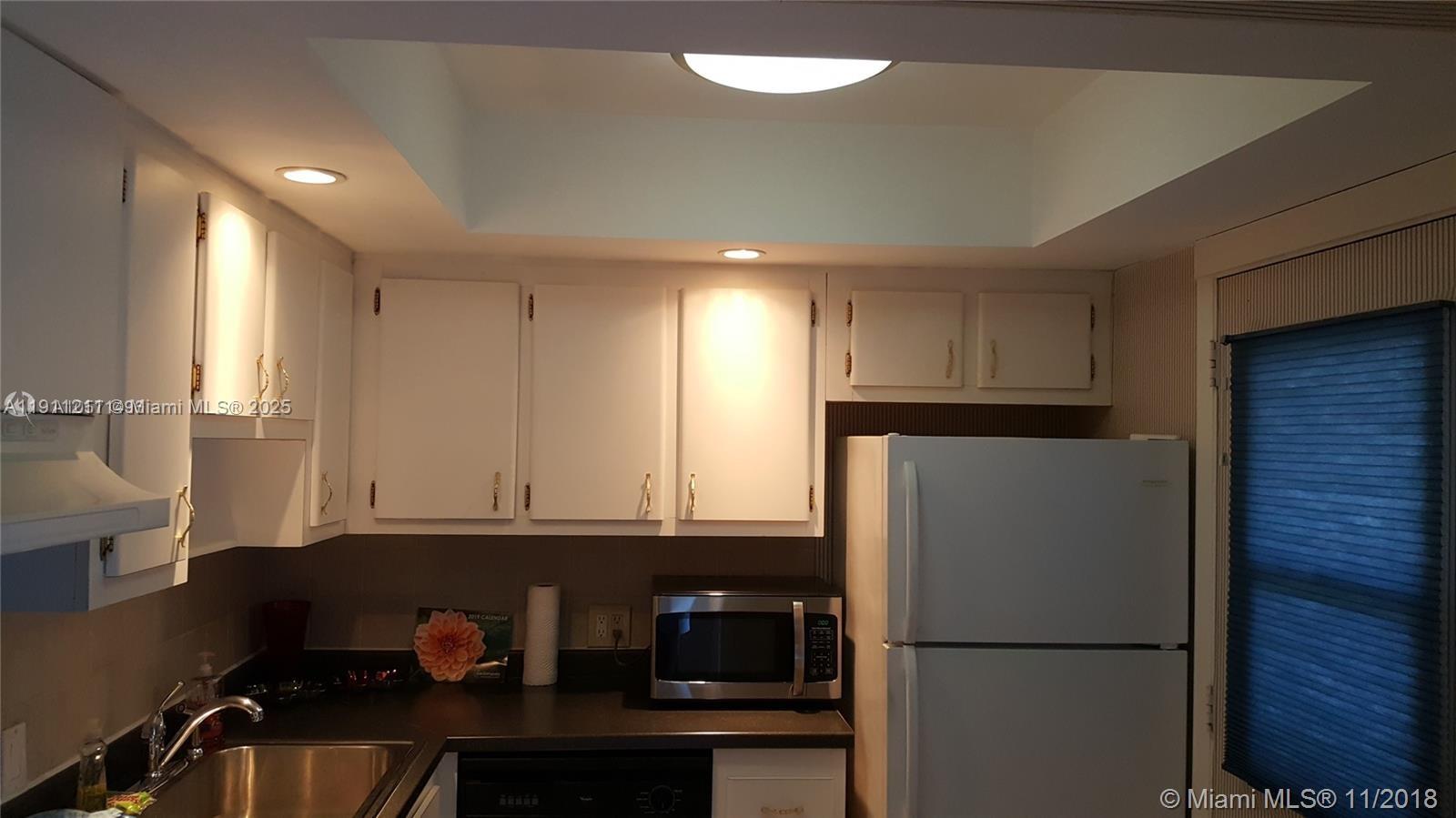 Photo of 3401 Country Club Dr  #412, Aventura, Florida, 33180 - 