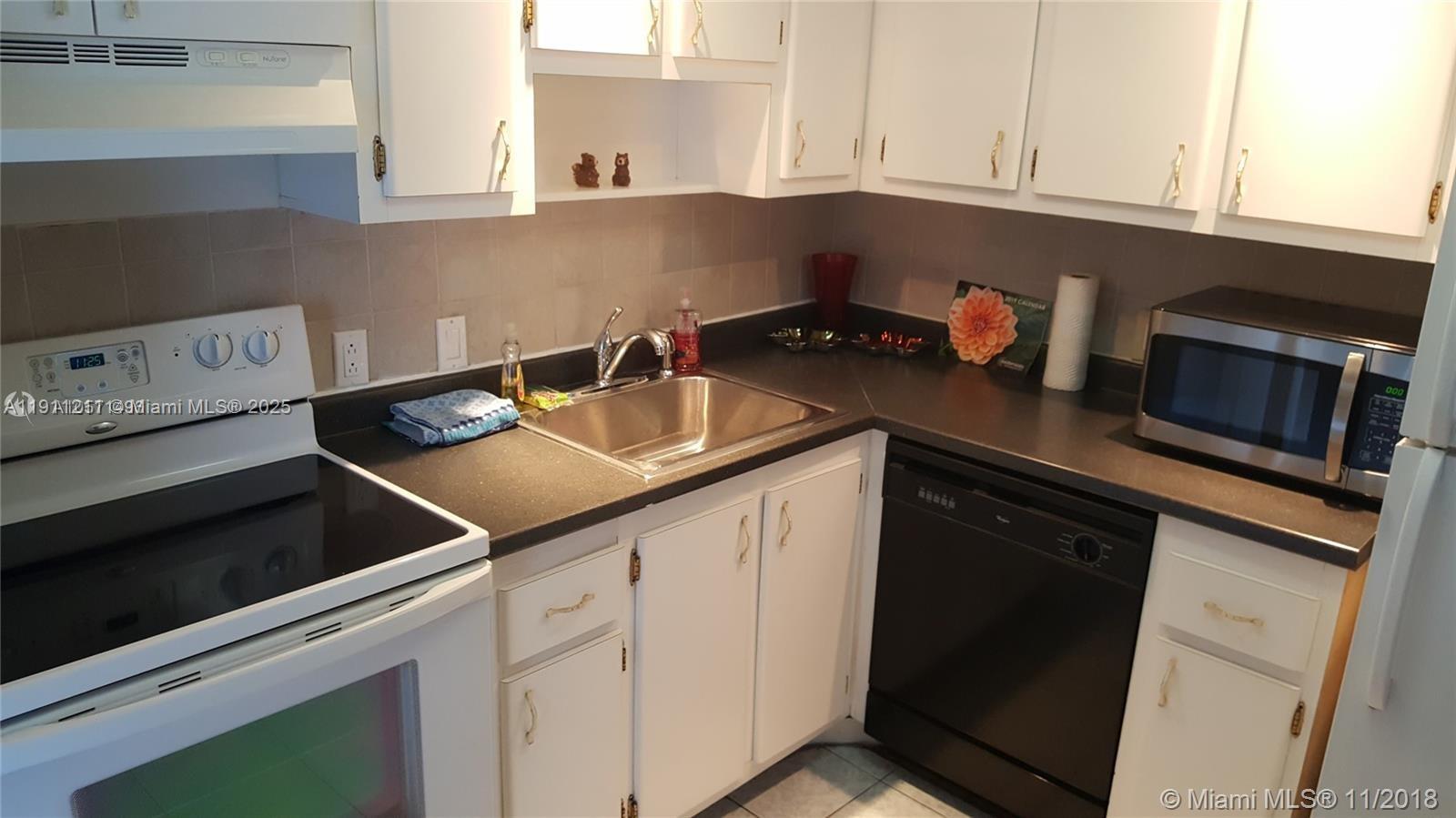 Photo of 3401 Country Club Dr  #412, Aventura, Florida, 33180 - 