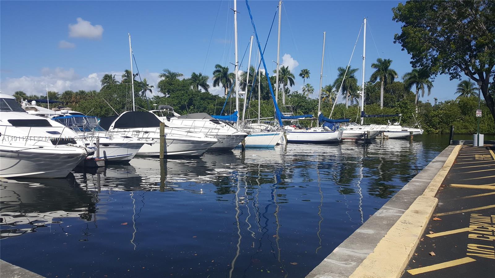 Photo of 3401 Country Club Dr  #412, Aventura, Florida, 33180 - 