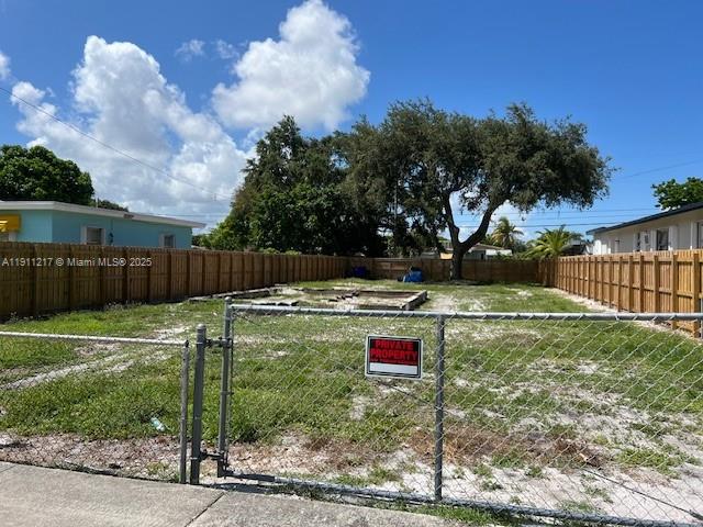   /   кв.футов $ 2025-11-10 0 Фото