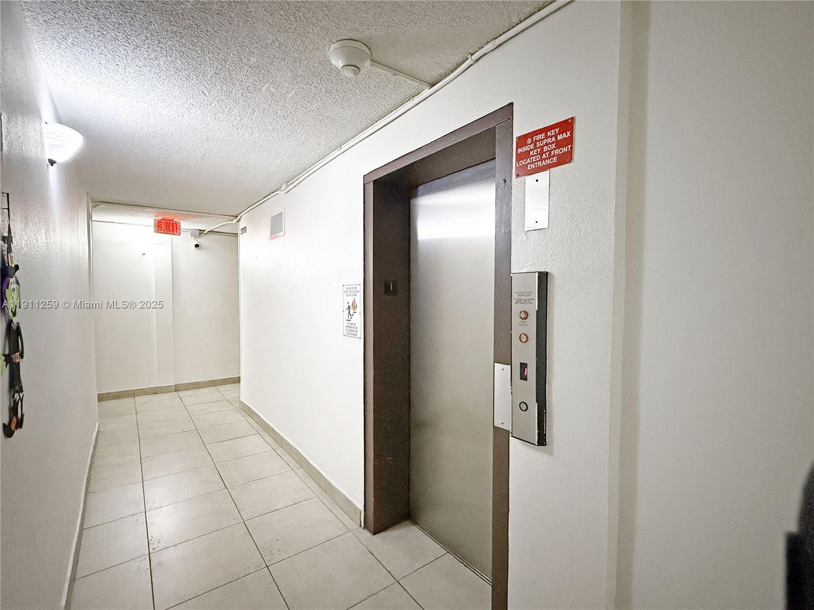 See details 402 3 / 2 1206 sq. ft. $ 2025-11-10 0 Photo