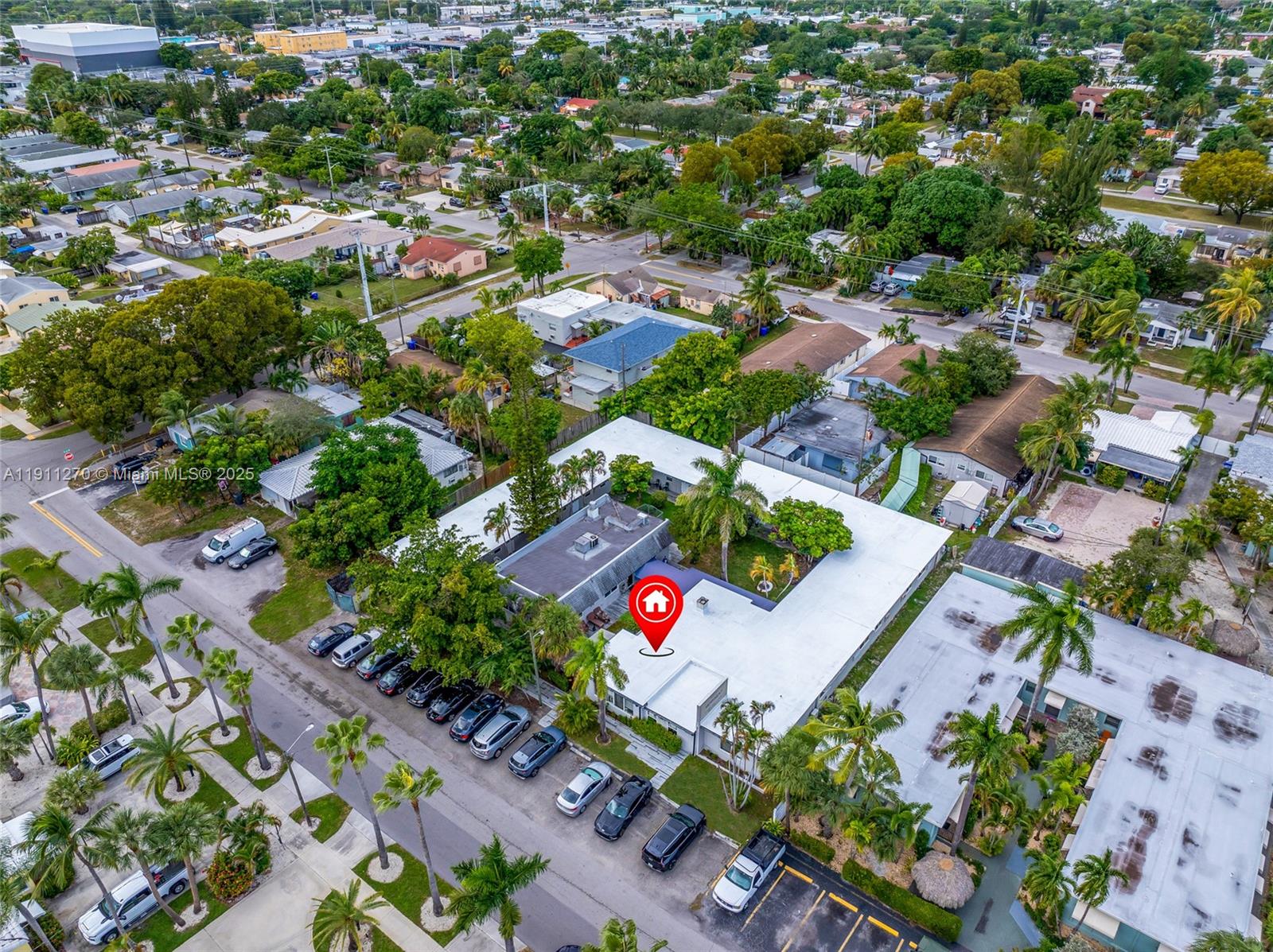   /   кв.футов $ 2025-11-10 0 Фото