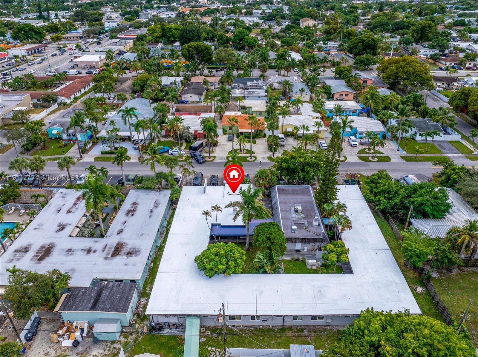   /   кв.футов $ 2025-11-10 0 Фото