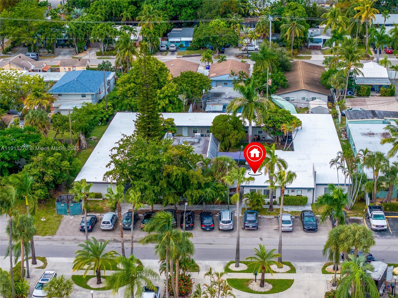   /   кв.футов $ 2025-11-10 0 Фото