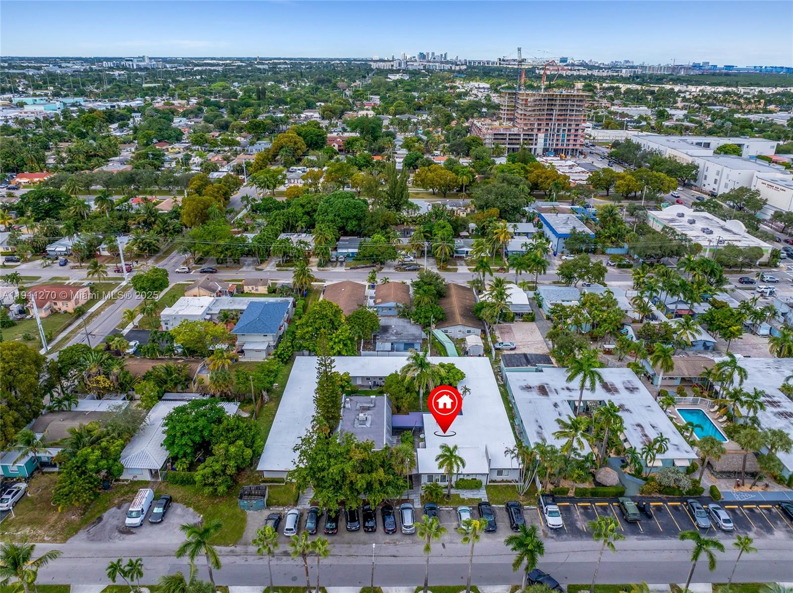   /   кв.футов $ 2025-11-10 0 Фото