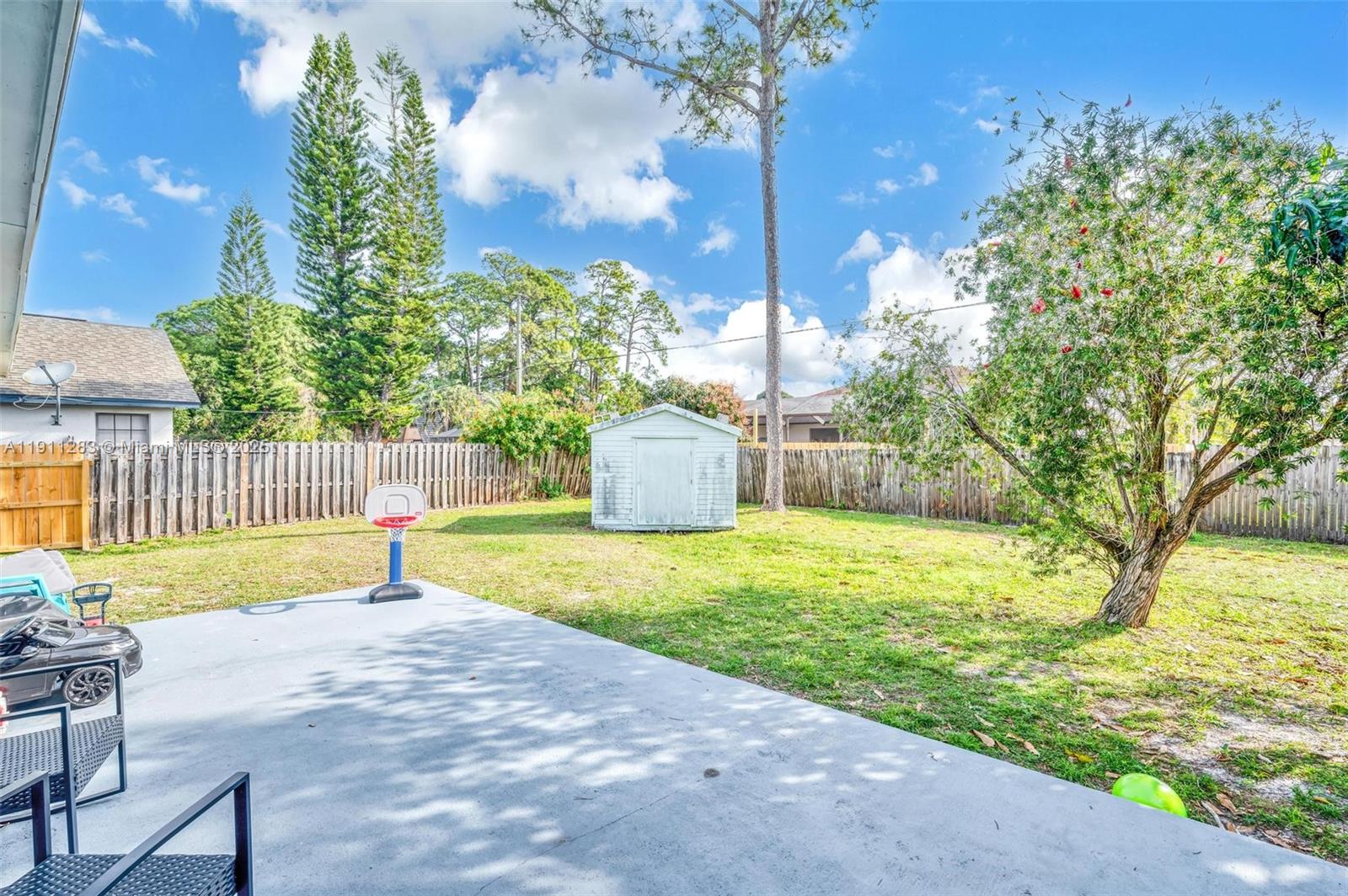 1581 3 / 2 1160 sq. ft. $ 2025-11-10 0 Photo