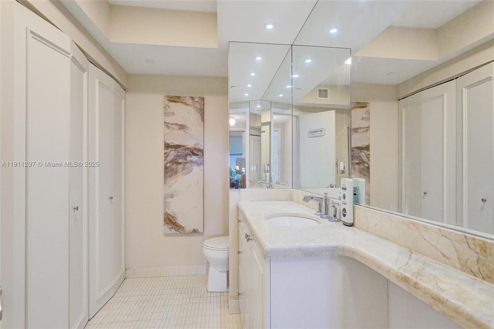 Photo of 20281 Country Club Dr  #511, Aventura, Florida, 33180 - 