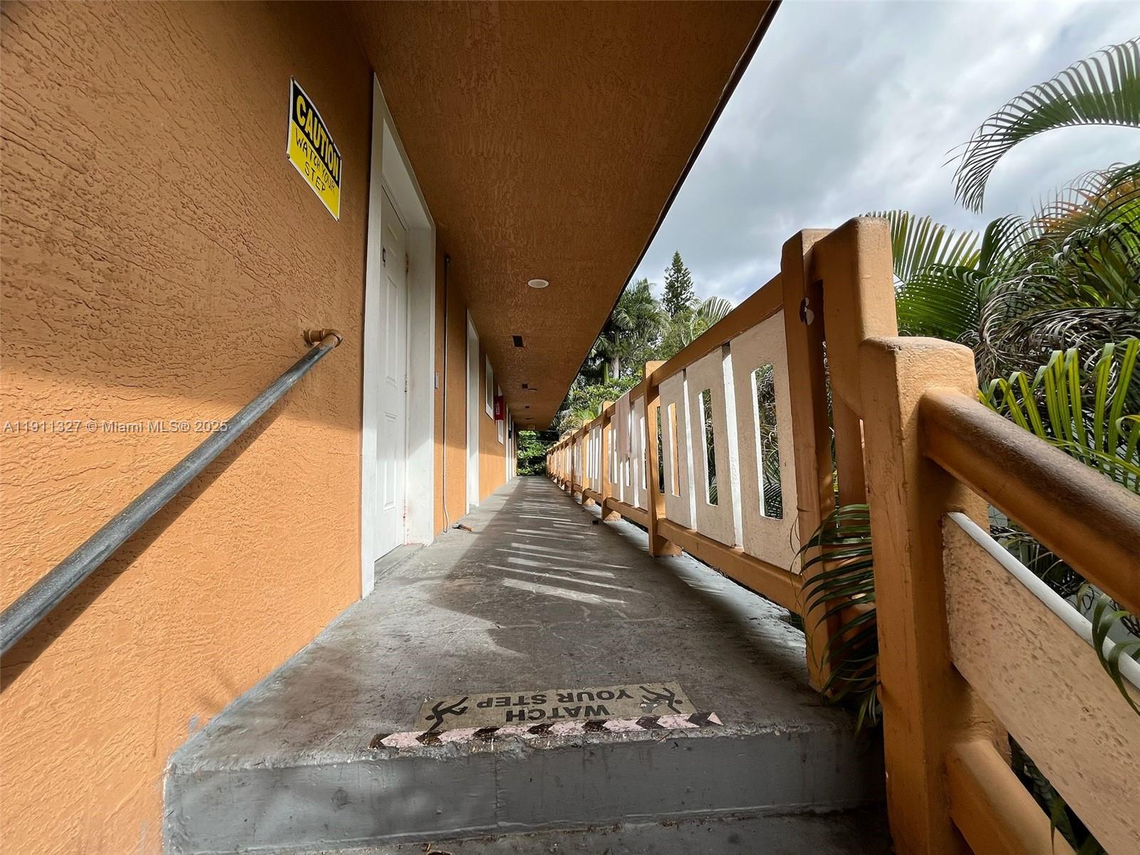 See details / 4855 sq. ft. $ 2025-11-10 0 Photo