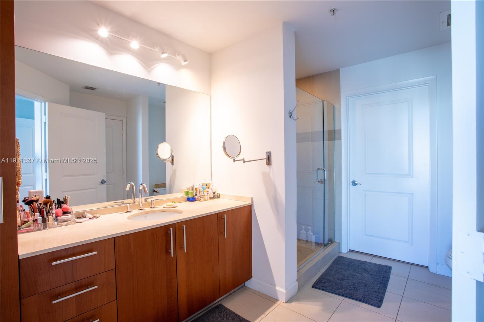 Photo of 1945 Ocean Dr #1108, Hallandale Beach, Florida, 33009 -