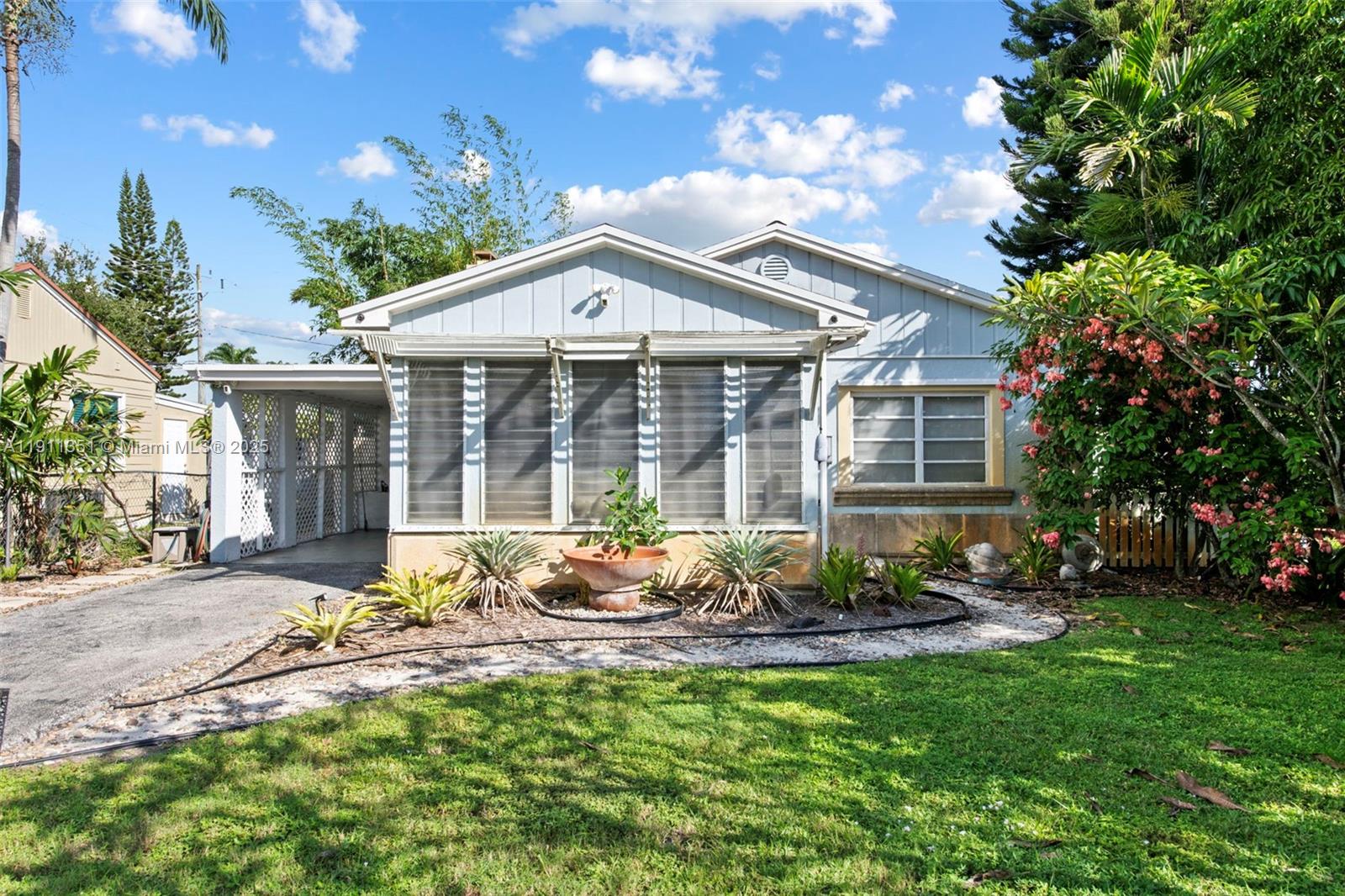   /   sq. ft. $ 2025-11-10 0 Photo