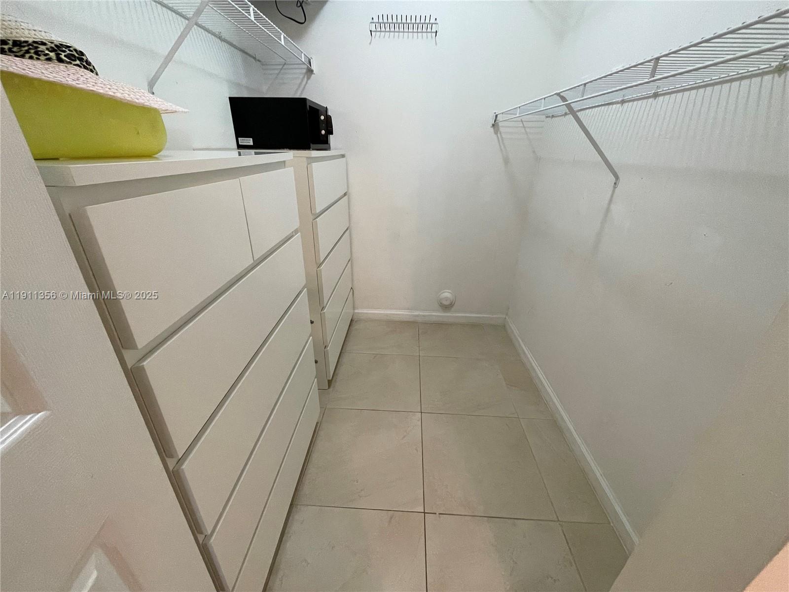 Photo of 17100 Bay Rd #1118, Sunny Isles Beach, Florida, 33160 -