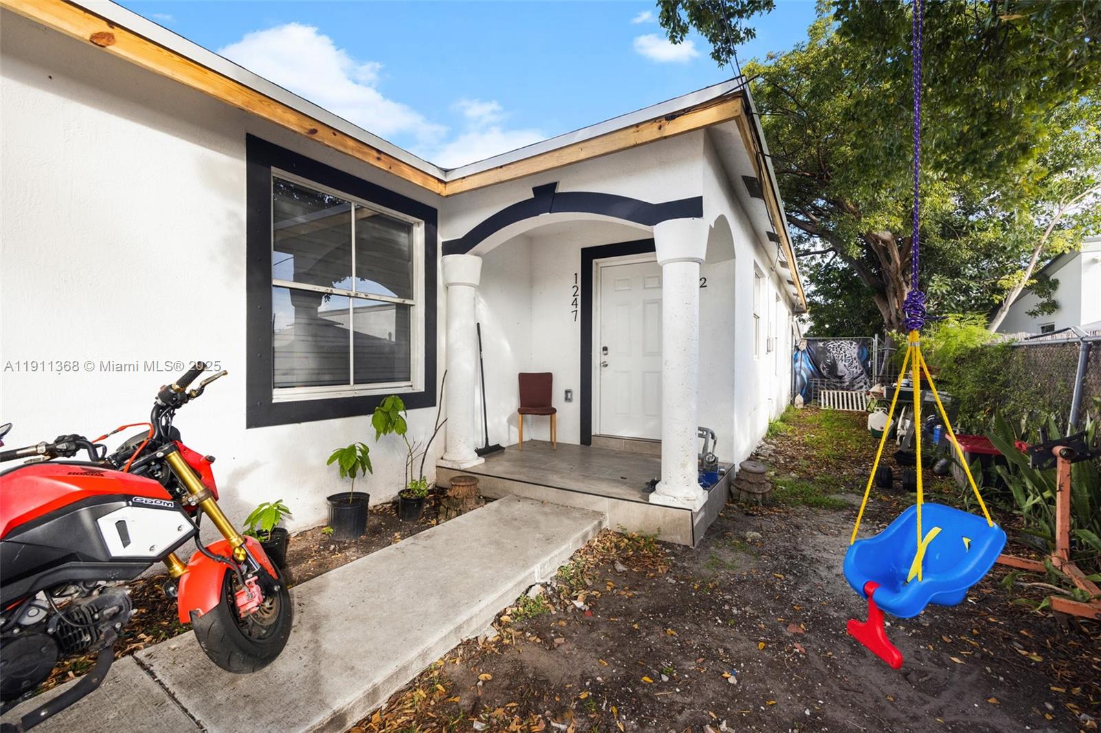   /  2316 sq. ft. $ 2025-11-10 0 Photo