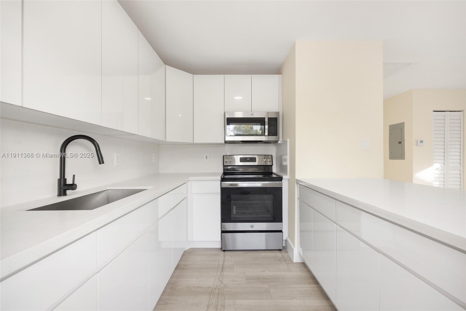   /  2316 sq. ft. $ 2025-11-10 0 Photo