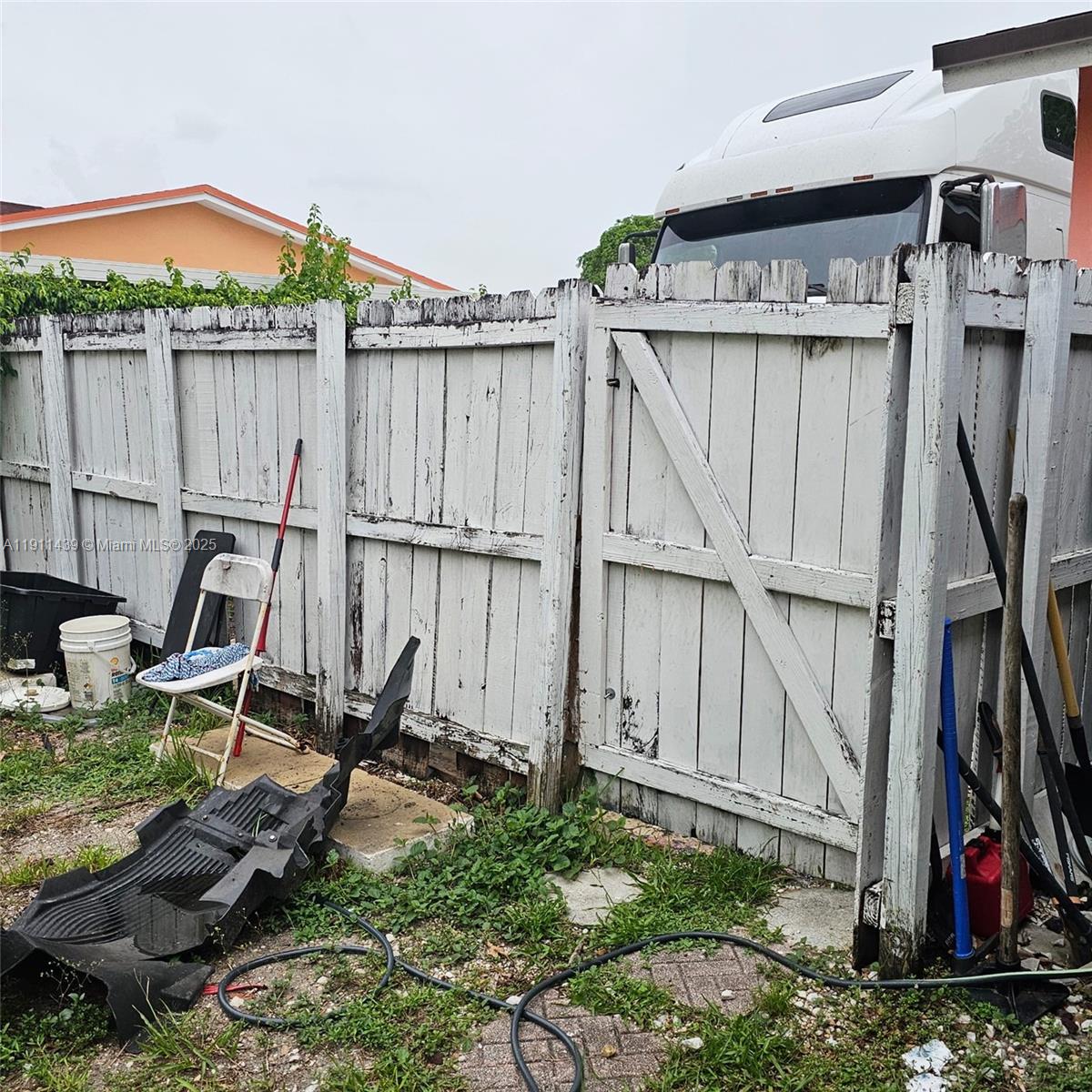 See details 3 / 2 1104 sq. ft. $ 2025-11-10 0 Photo