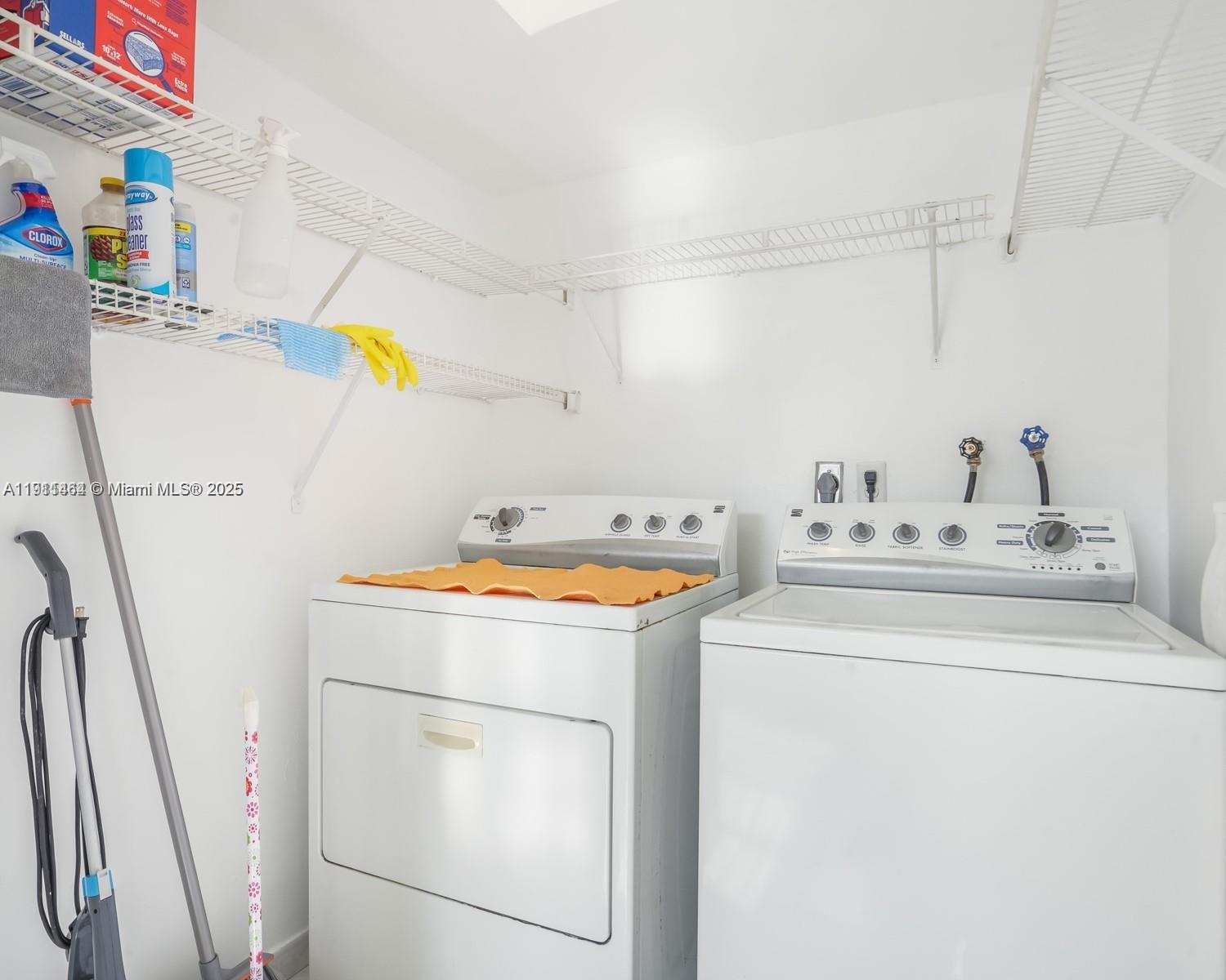   /  2525 sq. ft. $ 2025-11-10 0 Photo